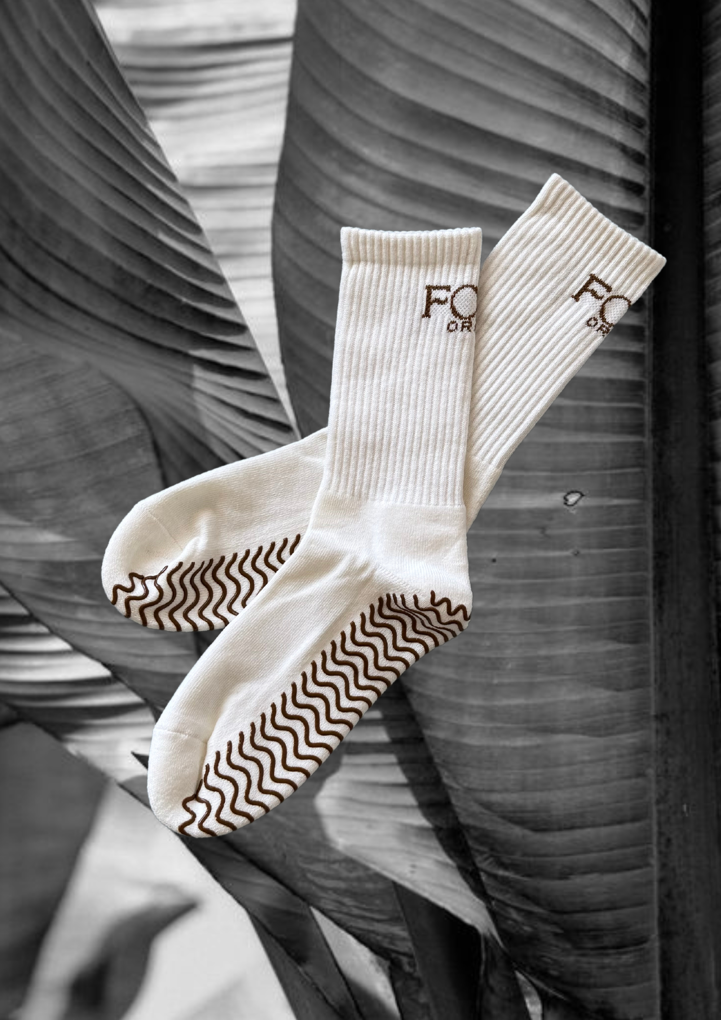 Grounded Grip Socks